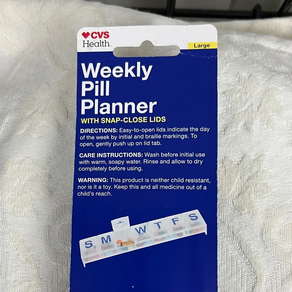 CVS Health Pill Splitter and Weekly Pill Planner Set